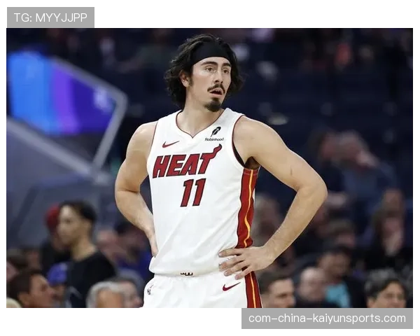 哈克斯全能表现 12投8中砍17分10板6助攻 正负值+43惊艳全场